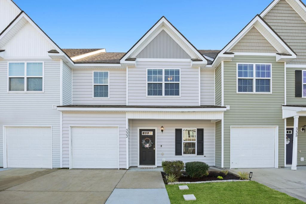 Photo of 333 Dante Circle, Beaufort, SC 29906 (MLS # 26006222)