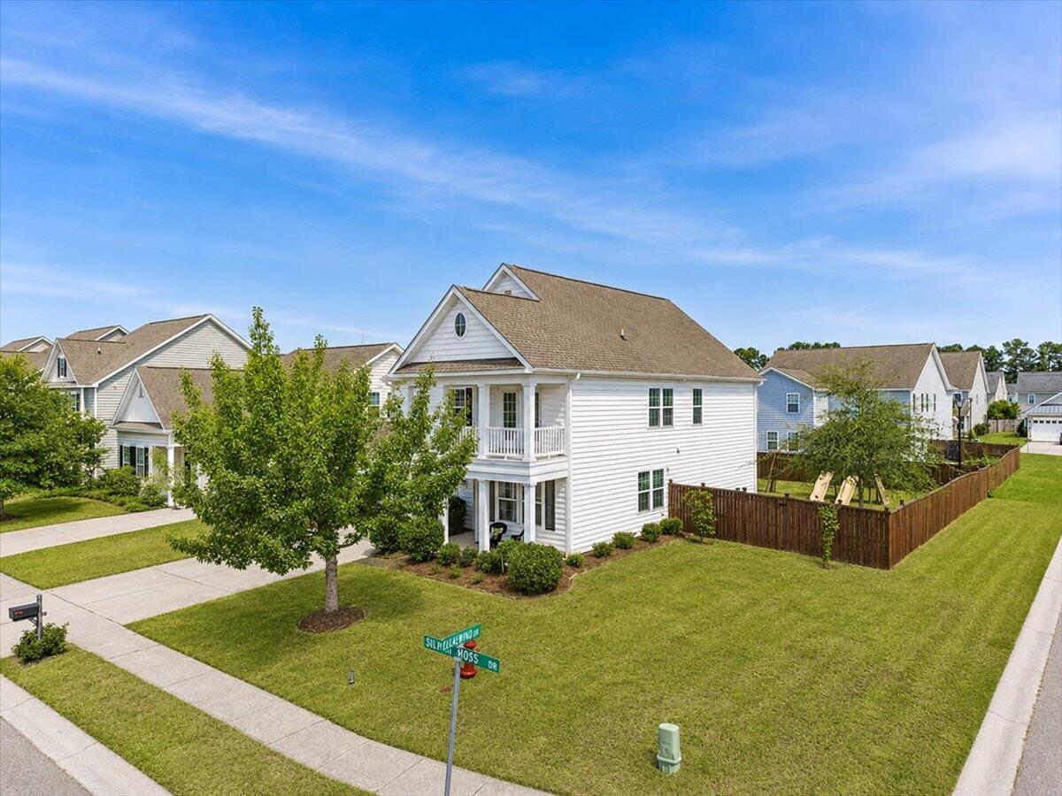 632 Silver Moss Drive