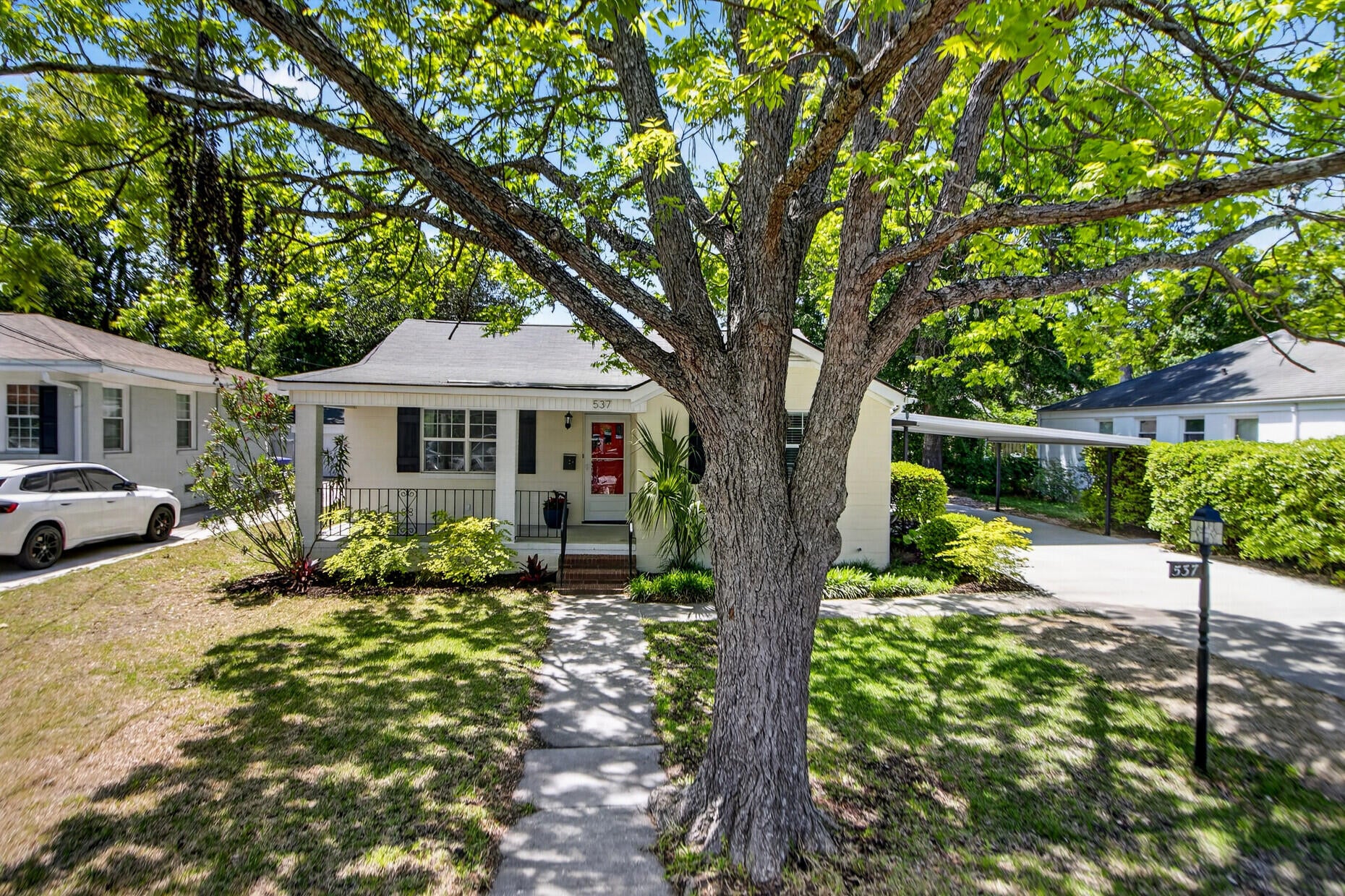 537 St. Andrew'S Boulevard