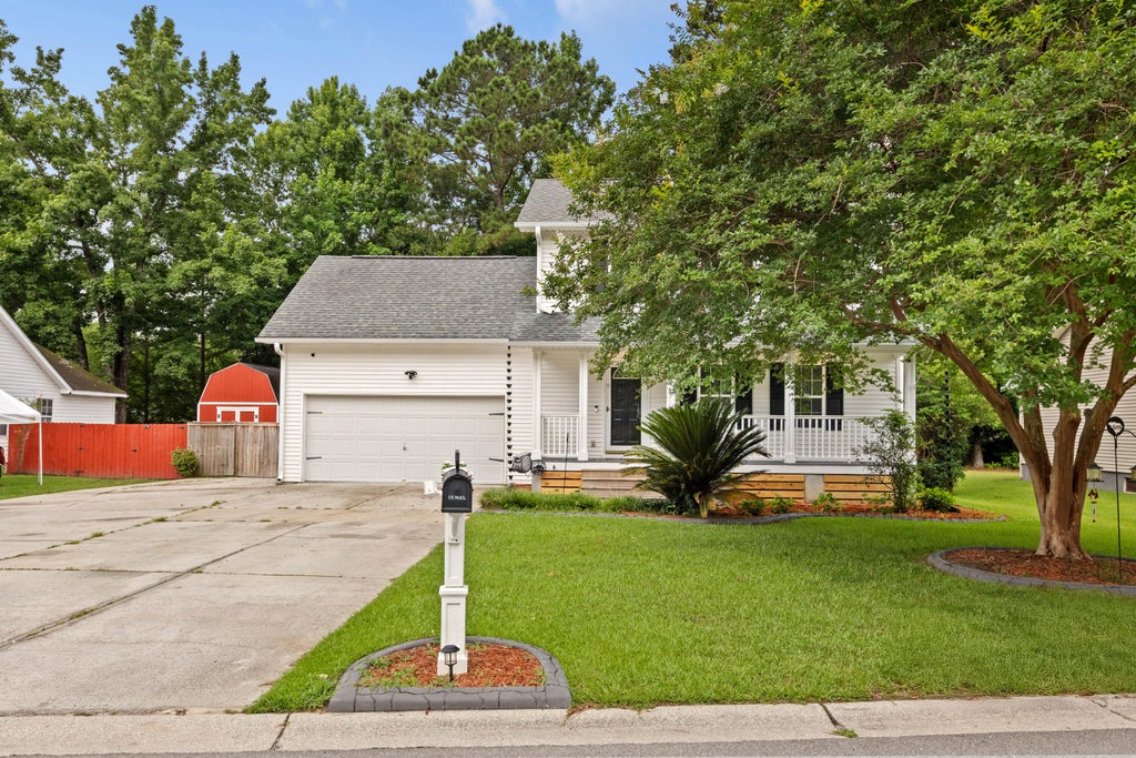 Photo of 110 Lipman Street, Summerville, SC 29483 (MLS # 26020274)