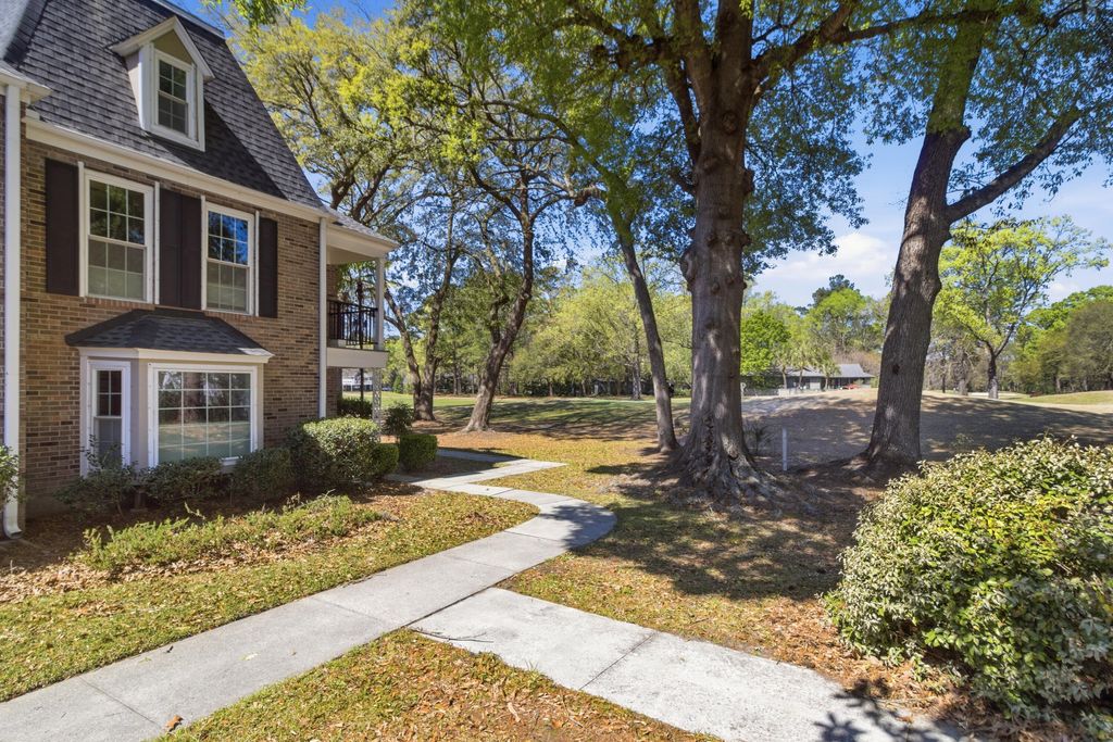 Photo of 2948 Cathedral Lane, Charleston, SC 29414 (MLS # 26007924)
