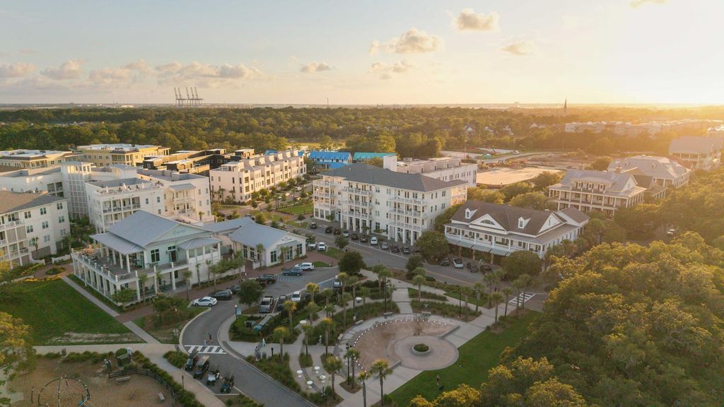 Photo of 301 Longshore Street #441, Charleston, SC 29492 (MLS # 25020654)