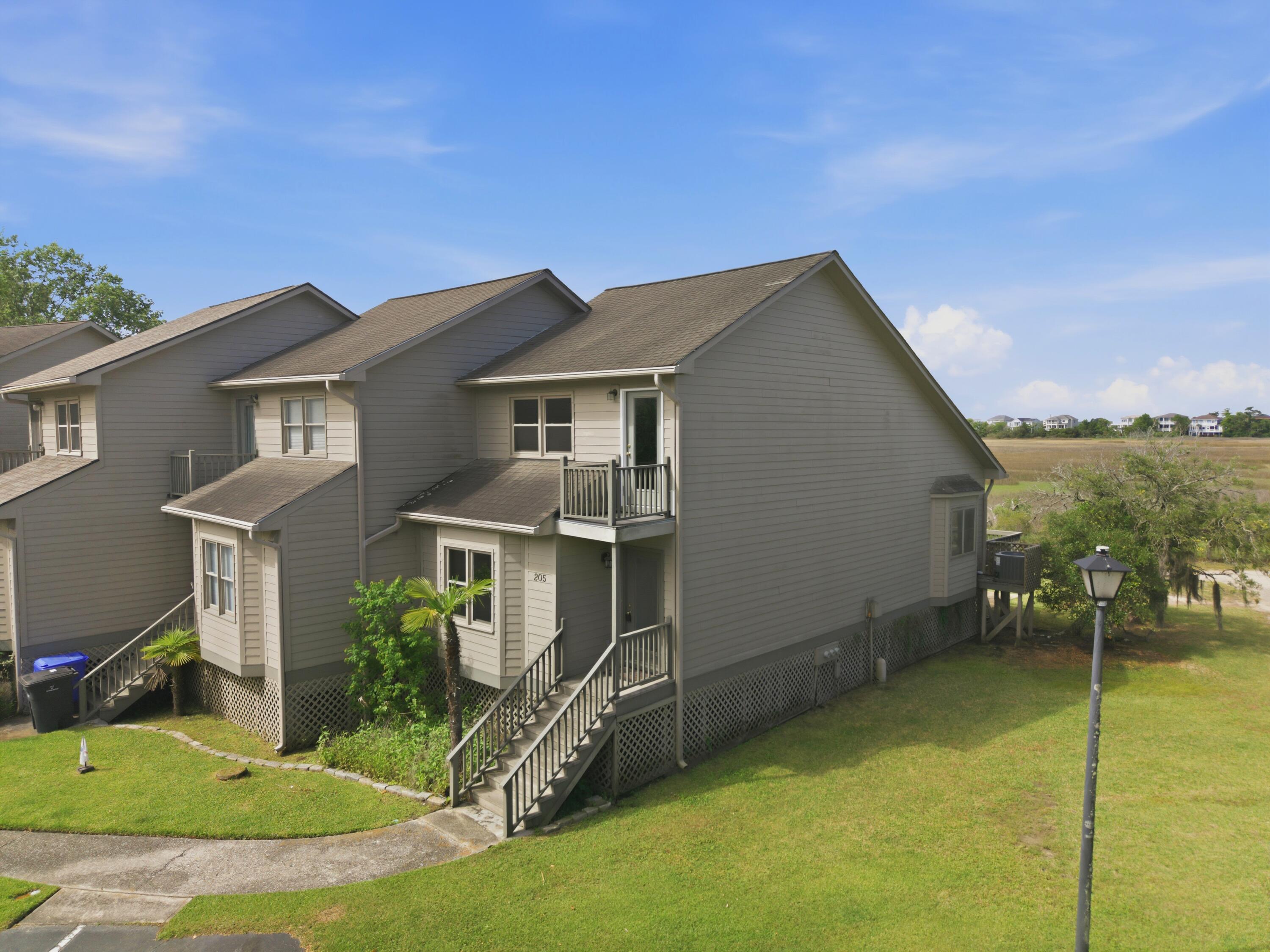 205 River Breeze Drive