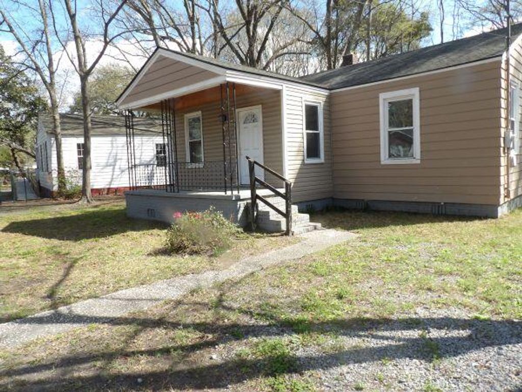 Photo of 2795 Ranger Drive, North Charleston, SC 29405 (MLS # 26010370)