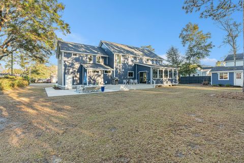 A home in Mount Pleasant