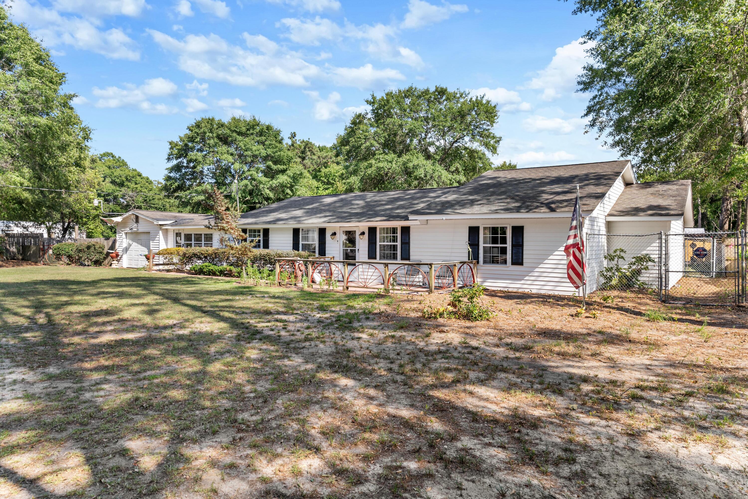 587 Norway Road