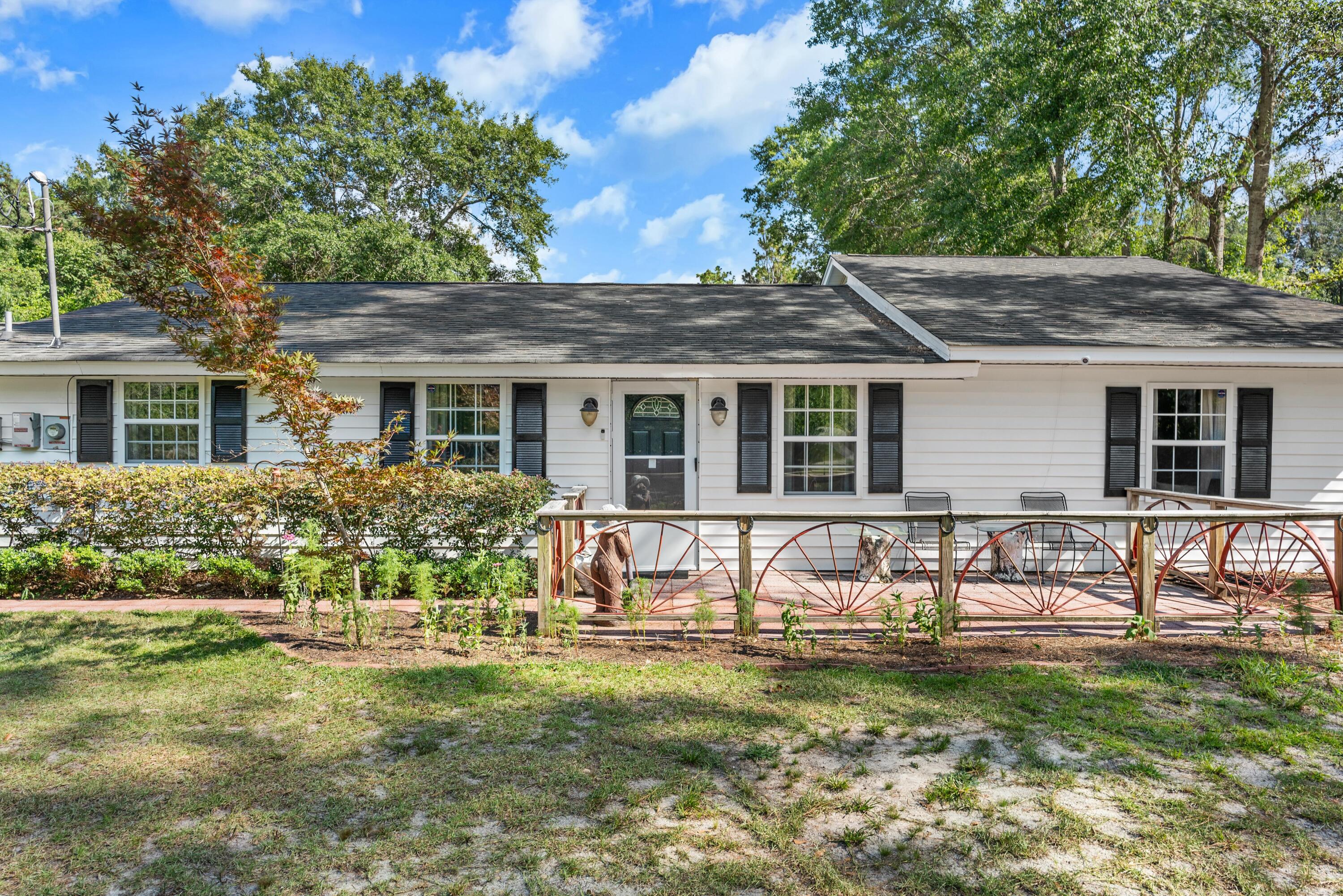 587 Norway Road