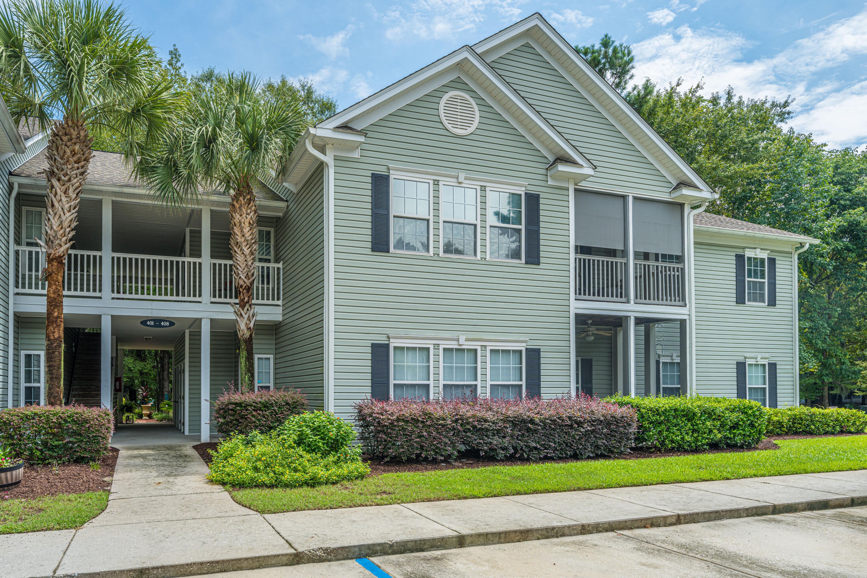 403 S Elgin Court