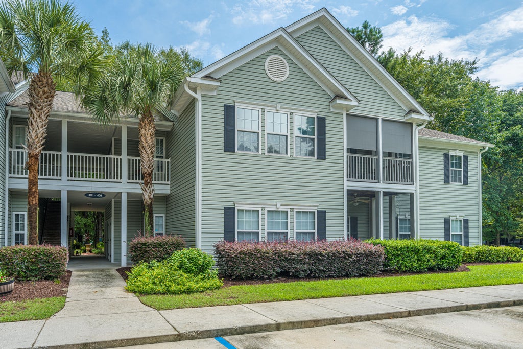 Photo of 403 S Elgin Court, Charleston, SC 29414 (MLS # 26024981)