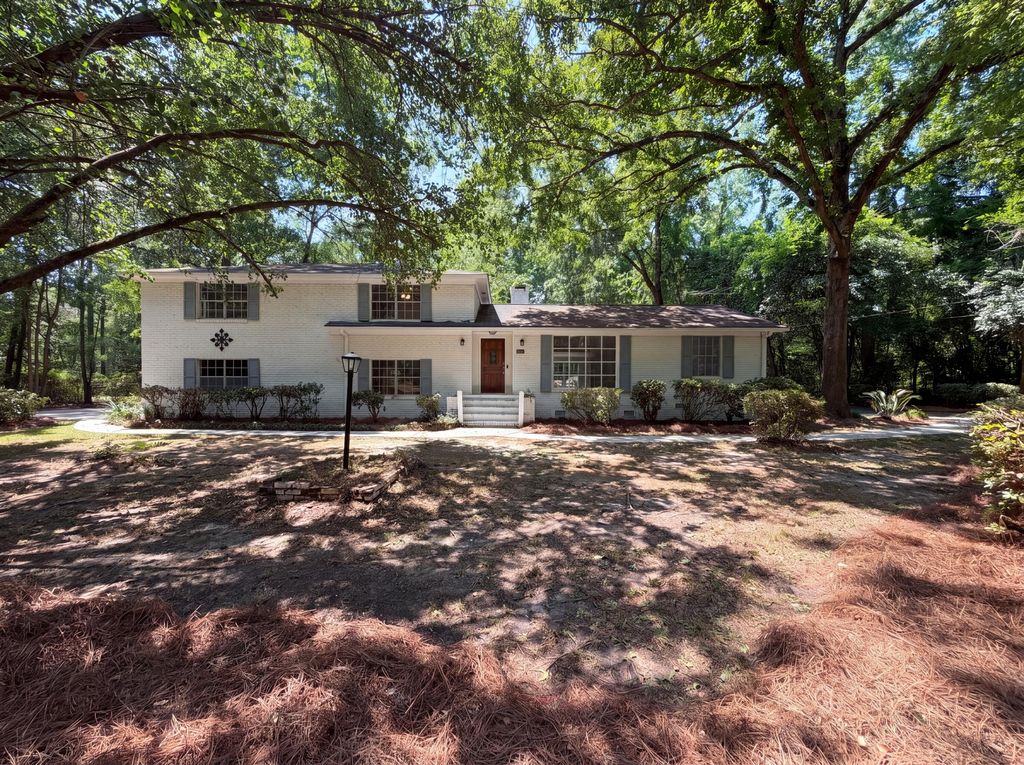 Photo of 101 Picadilly Loop, Summerville, SC 29483 (MLS # 26012068)