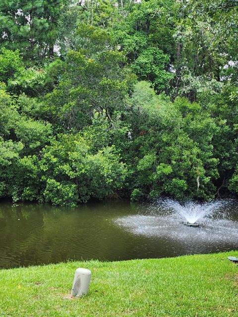 A home in North Charleston