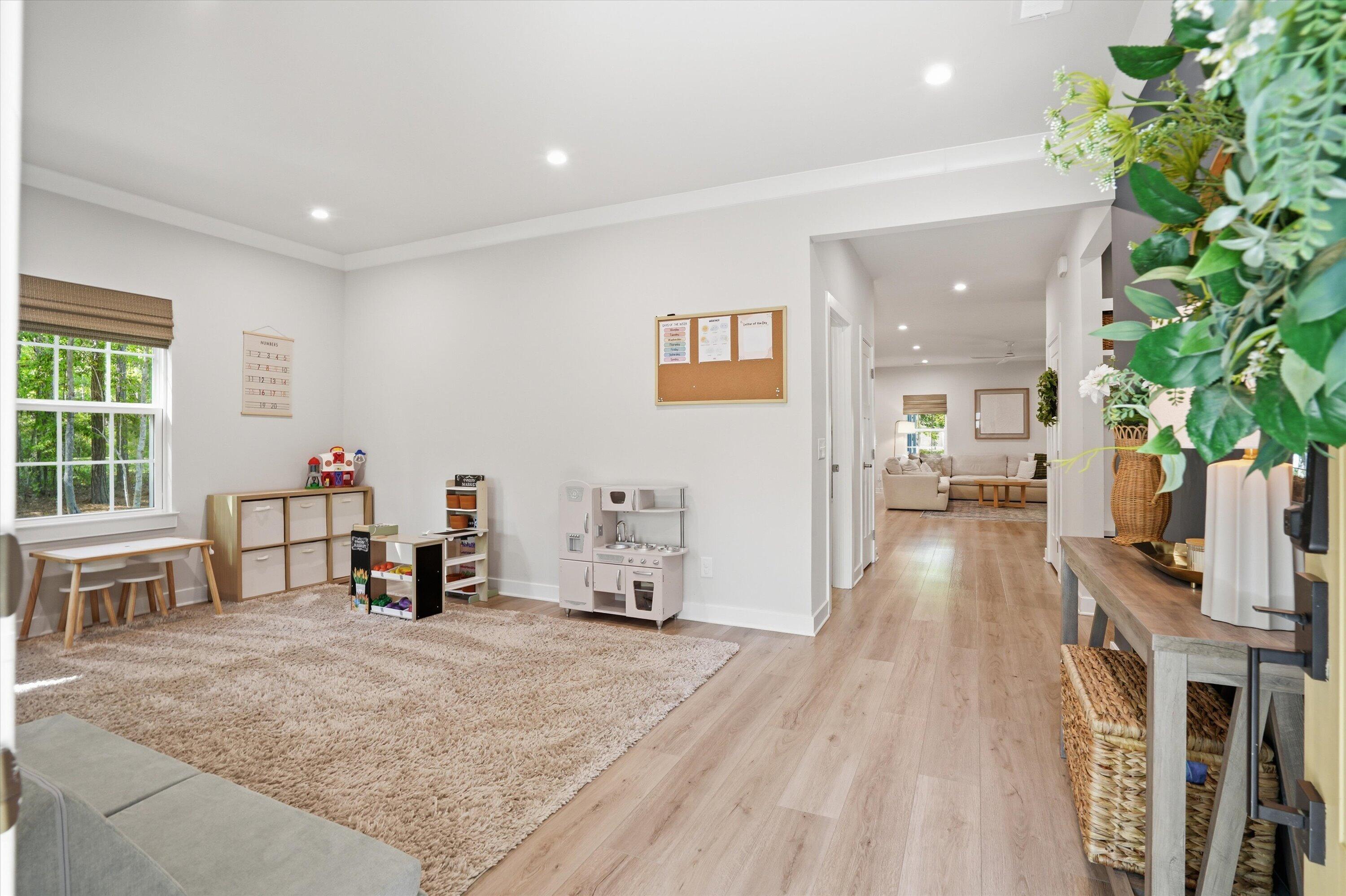 1024 Awendaw Lakes Boulevard