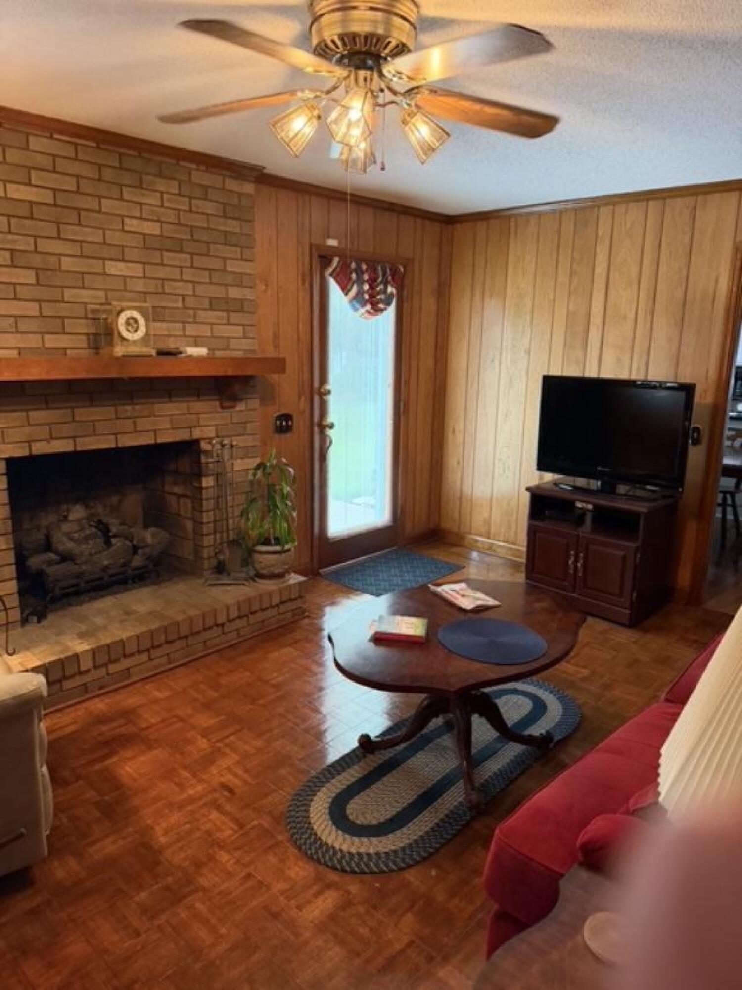 833 Stratton Drive