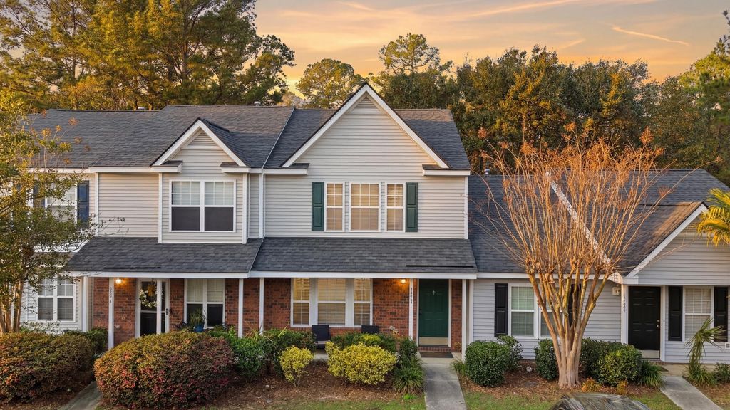 Photo of 1103 Elm Hall Circle, Summerville, SC 29483 (MLS # 26015335)