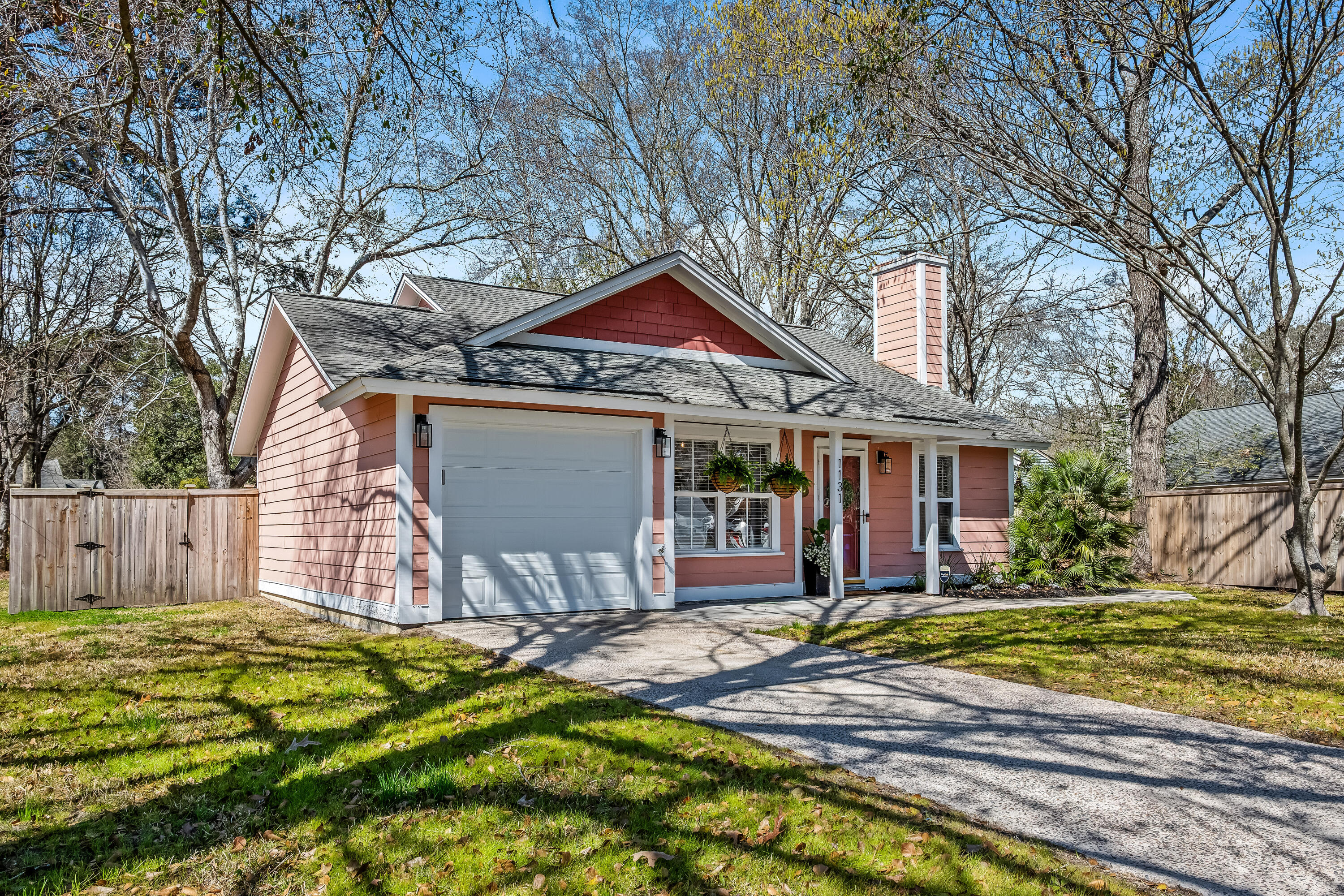 1131 Bellwood Road