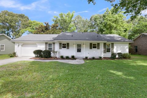 Photo of 2134 Vespers Drive, Charleston, SC 29414 (MLS # 25027543)