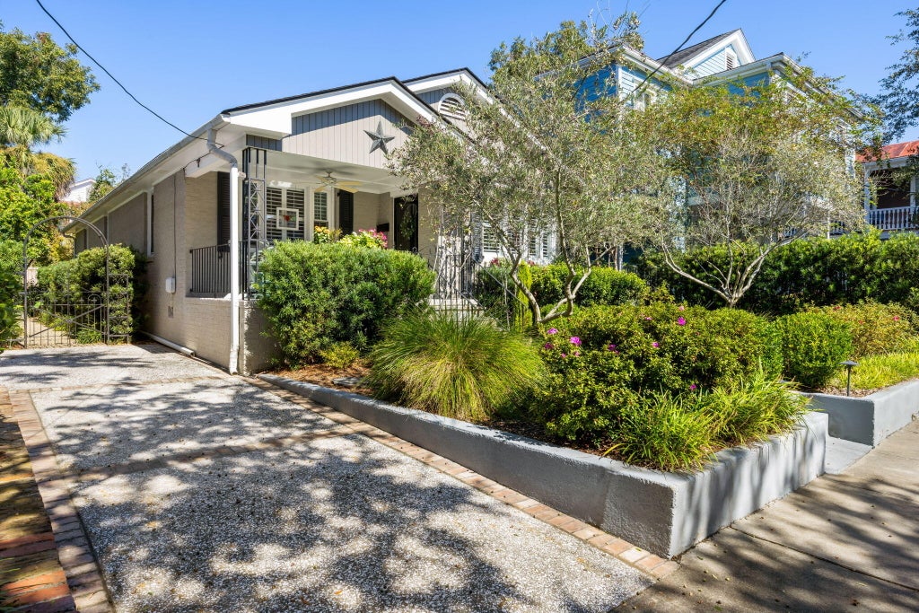 Photo of 44 Carolina Street, Charleston, SC 29403 (MLS # 26028475)
