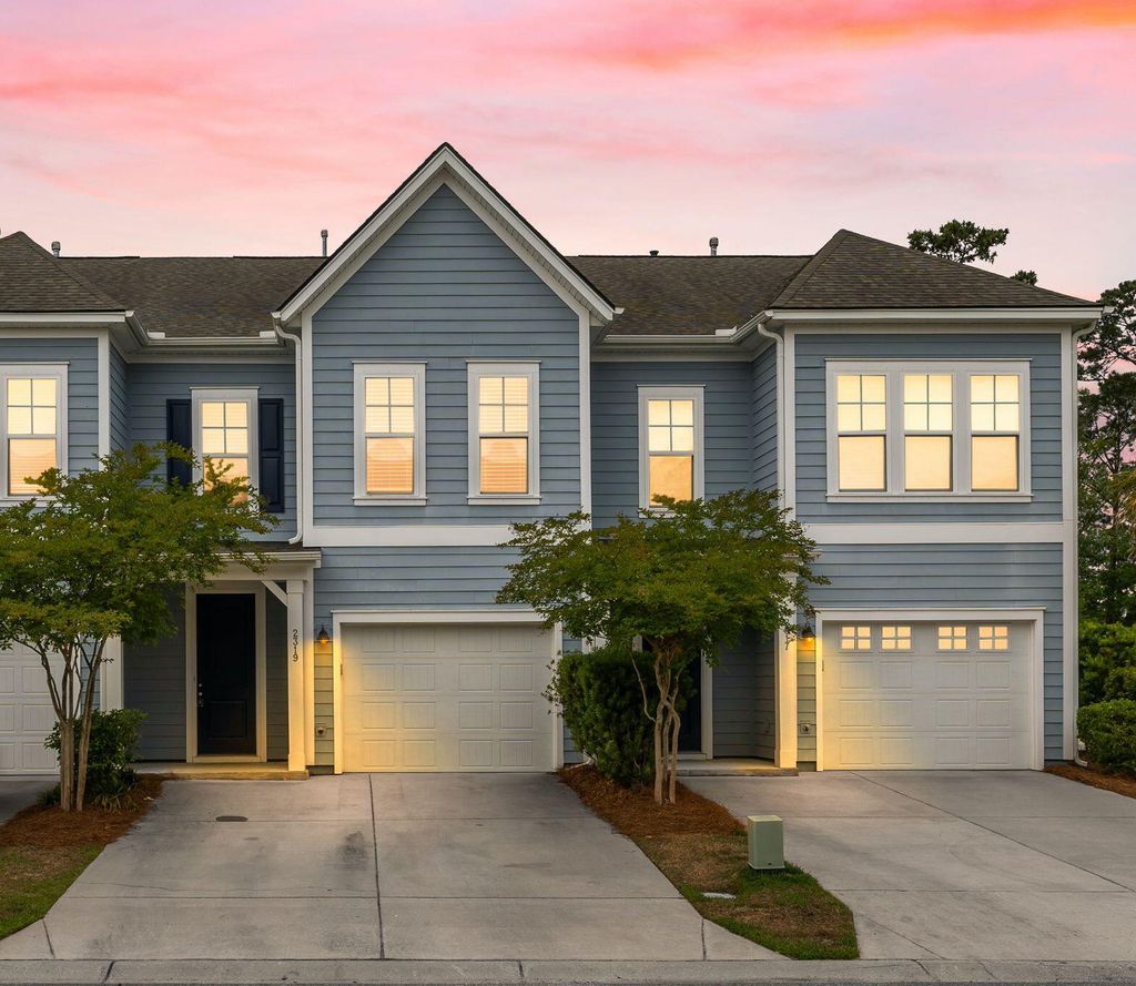 Photo of 2319 Watchtower Lane, Charleston, SC 29414 (MLS # 26012277)