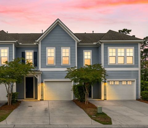 Photo of 2319 Watchtower Lane, Charleston, SC 29414 (MLS # 26012277)