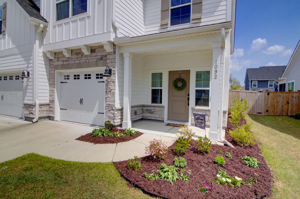 Photo of 1092 Saltwater Circle, Johns Island, SC 29455 (MLS # 26009211)