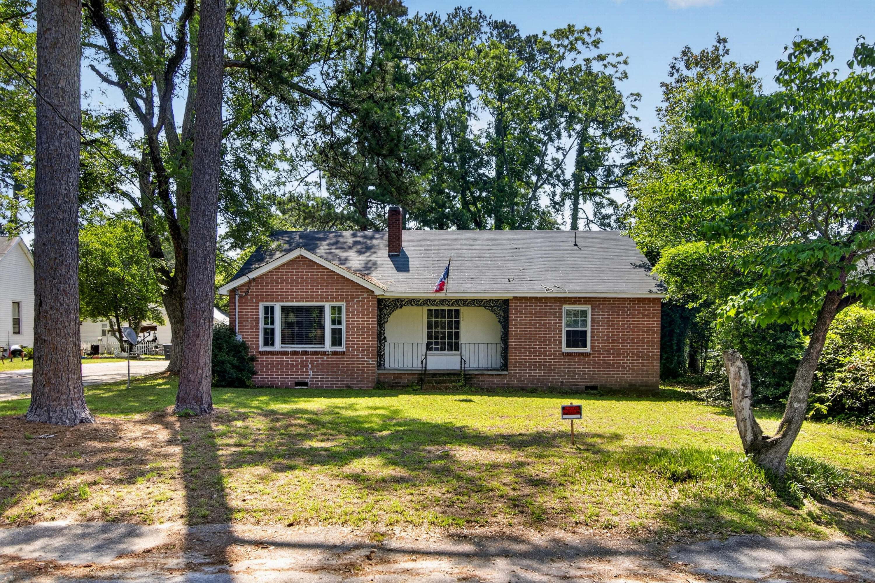 502 May Street