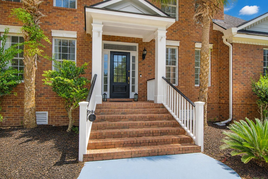 Photo of 2323 Darts Cove Way, Mount Pleasant, SC 29466 (MLS # 26024426)