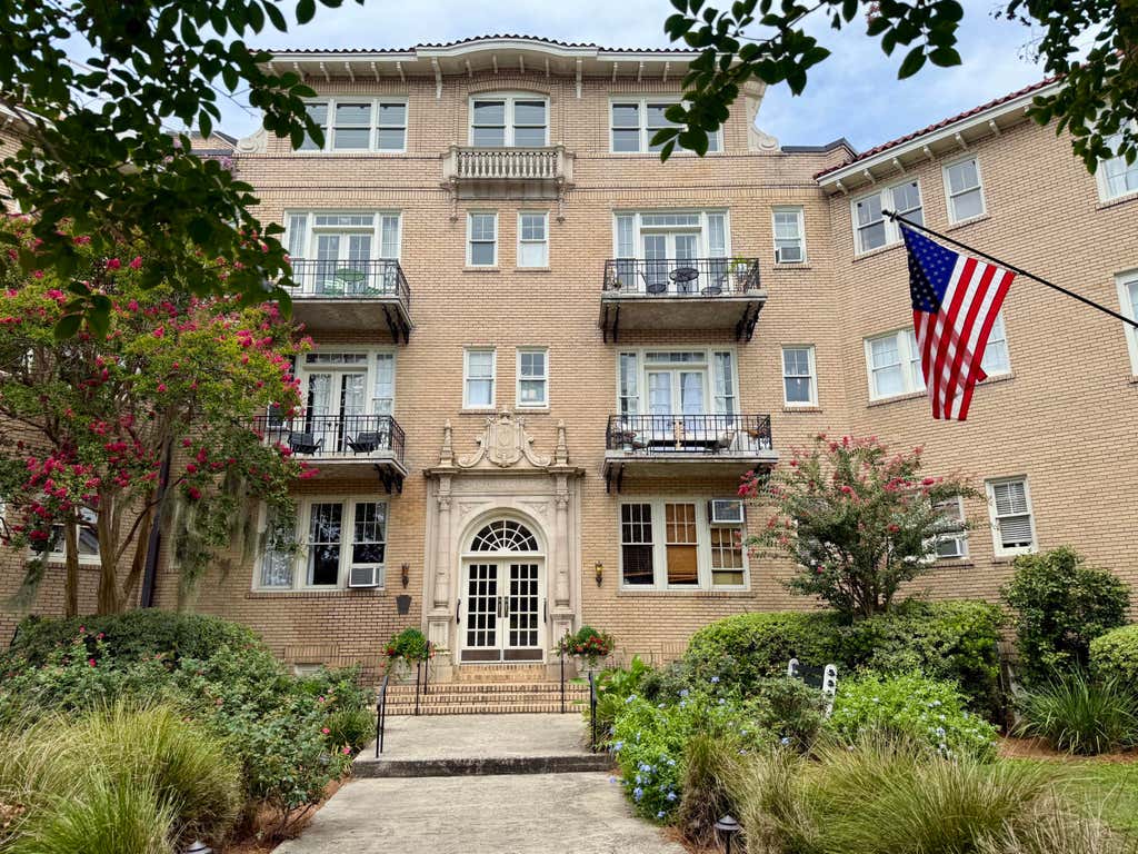 Photo of 63 Rutledge Avenue #5, Charleston, SC 29401 (MLS # 26022883)