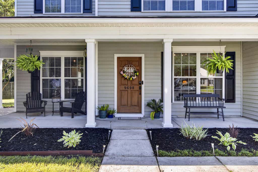 Photo of 9698 Seminole Way, Summerville, SC 29485 (MLS # 26018028)