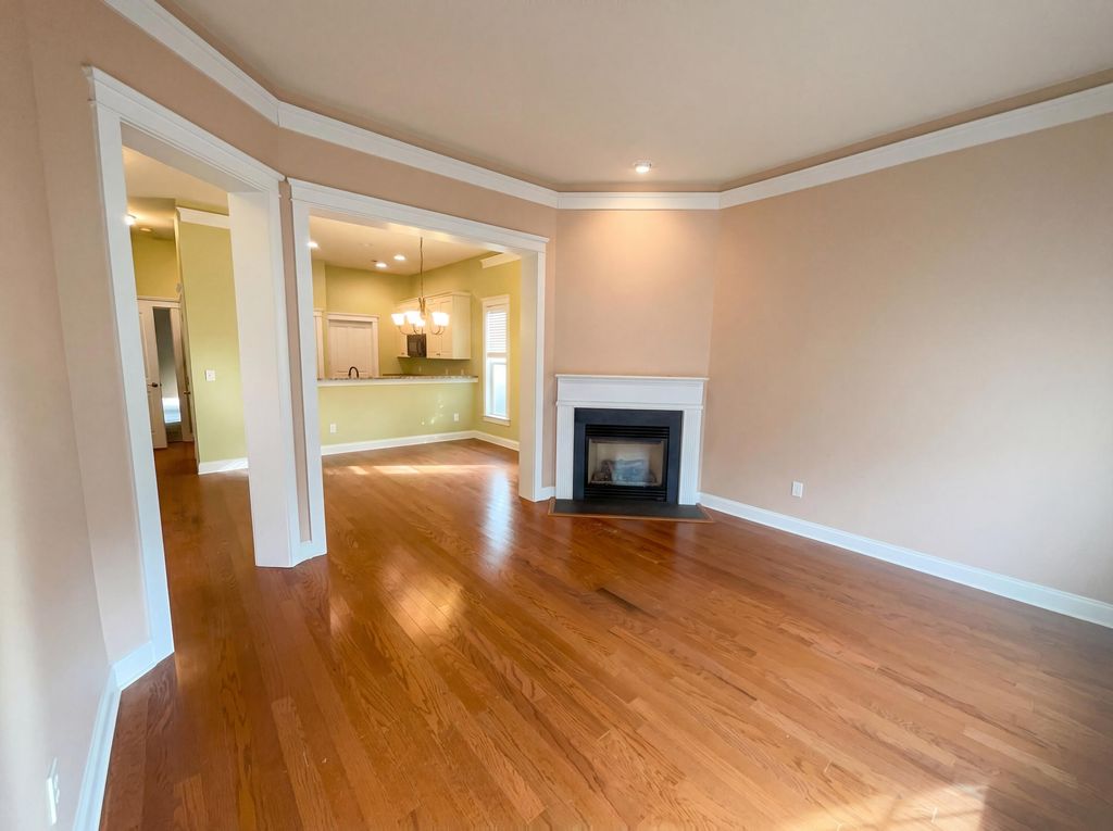 Photo of 400 Forsythia Avenue, Summerville, SC 29483 (MLS # 26005119)