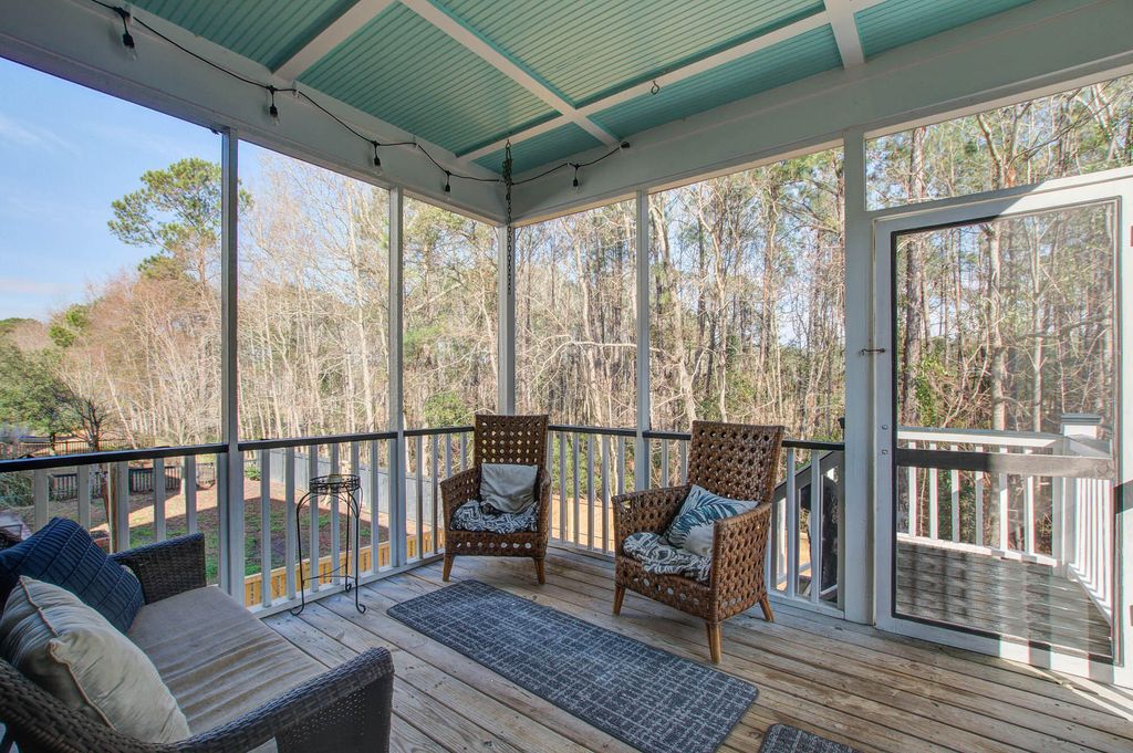 Photo of 214 Clouter Creek Drive, Charleston, SC 29492 (MLS # 25032274)