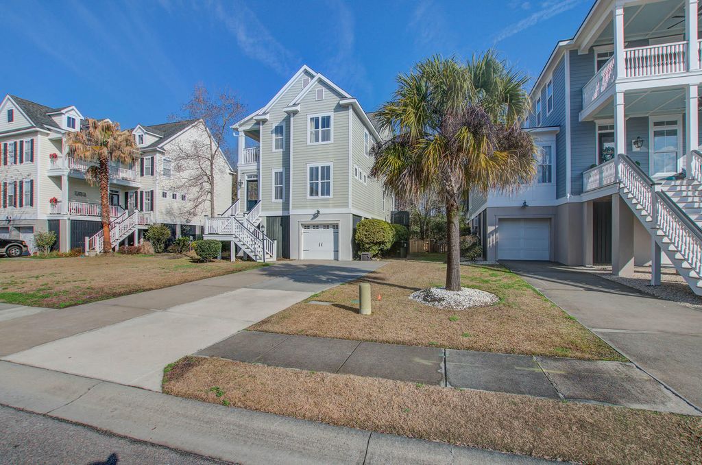 Photo of 214 Clouter Creek Drive, Charleston, SC 29492 (MLS # 25032274)