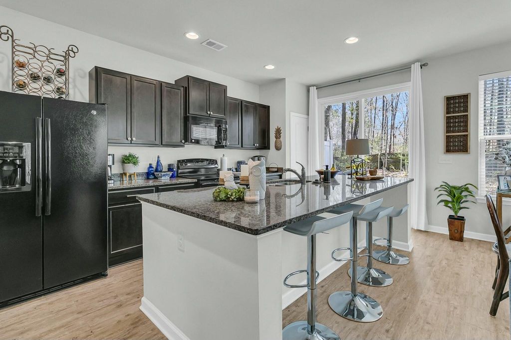 Photo of 5000 Hay Bale Court, Summerville, SC 29485 (MLS # 25031672)