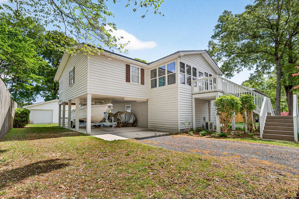 Photo of 120 Fire Lane, Cross, SC 29436 (MLS # 26009701)