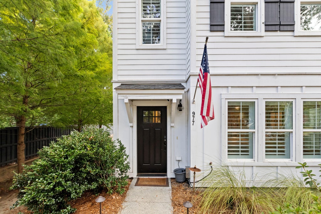 Photo of 977 Warrick Oaks Lane, Mount Pleasant, SC 29464 (MLS # 26028147)