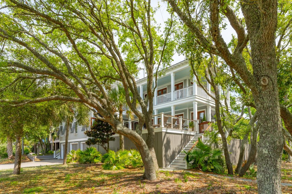 Photo of 3301 Palm Boulevard, Isle of Palms, SC 29451 (MLS # 25025910)