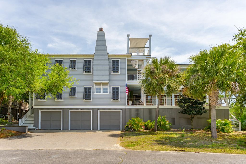 Photo of 3301 Palm Boulevard, Isle of Palms, SC 29451 (MLS # 25025910)