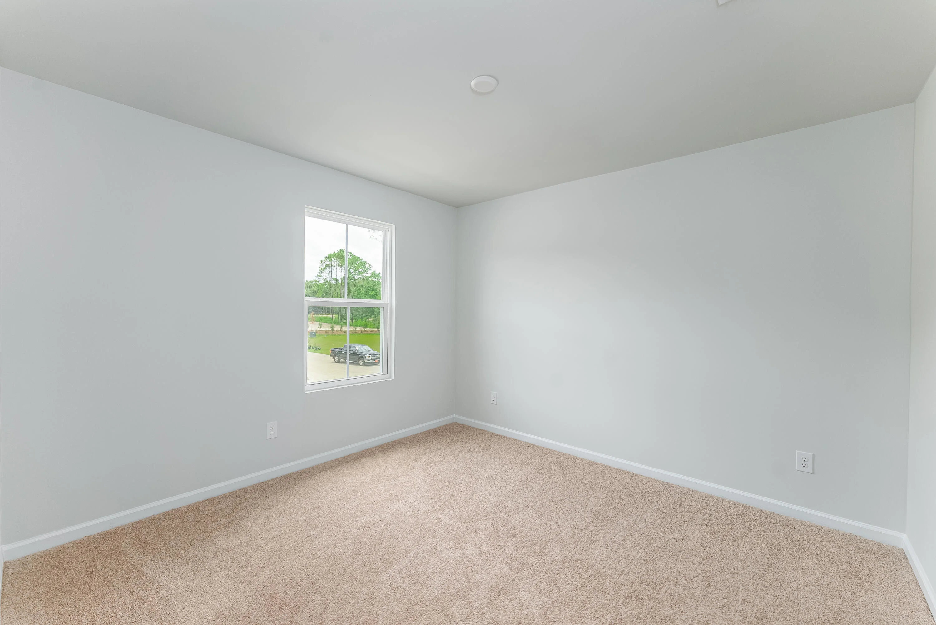 812 Meadowbrook Lane