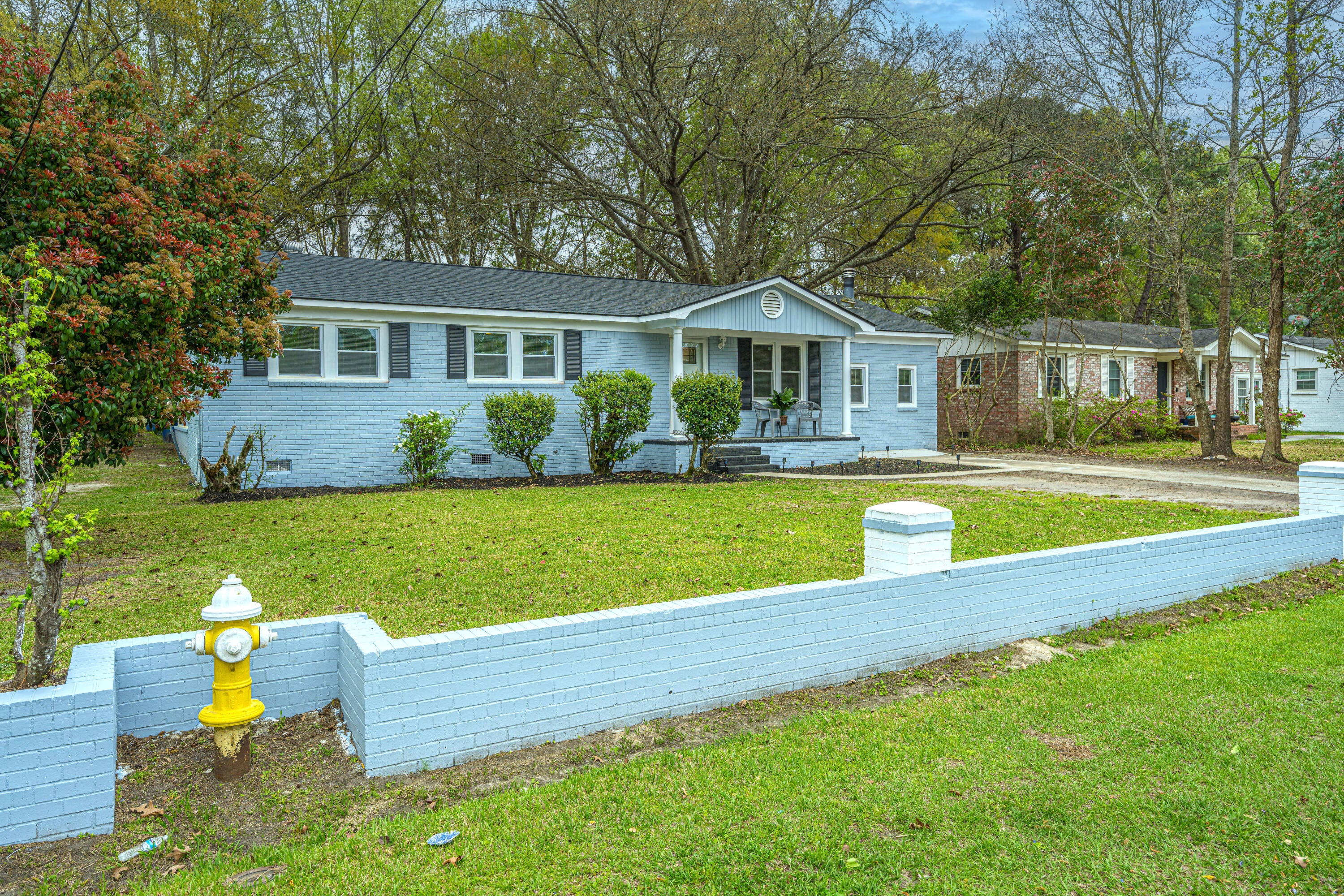 814 Hoss Road