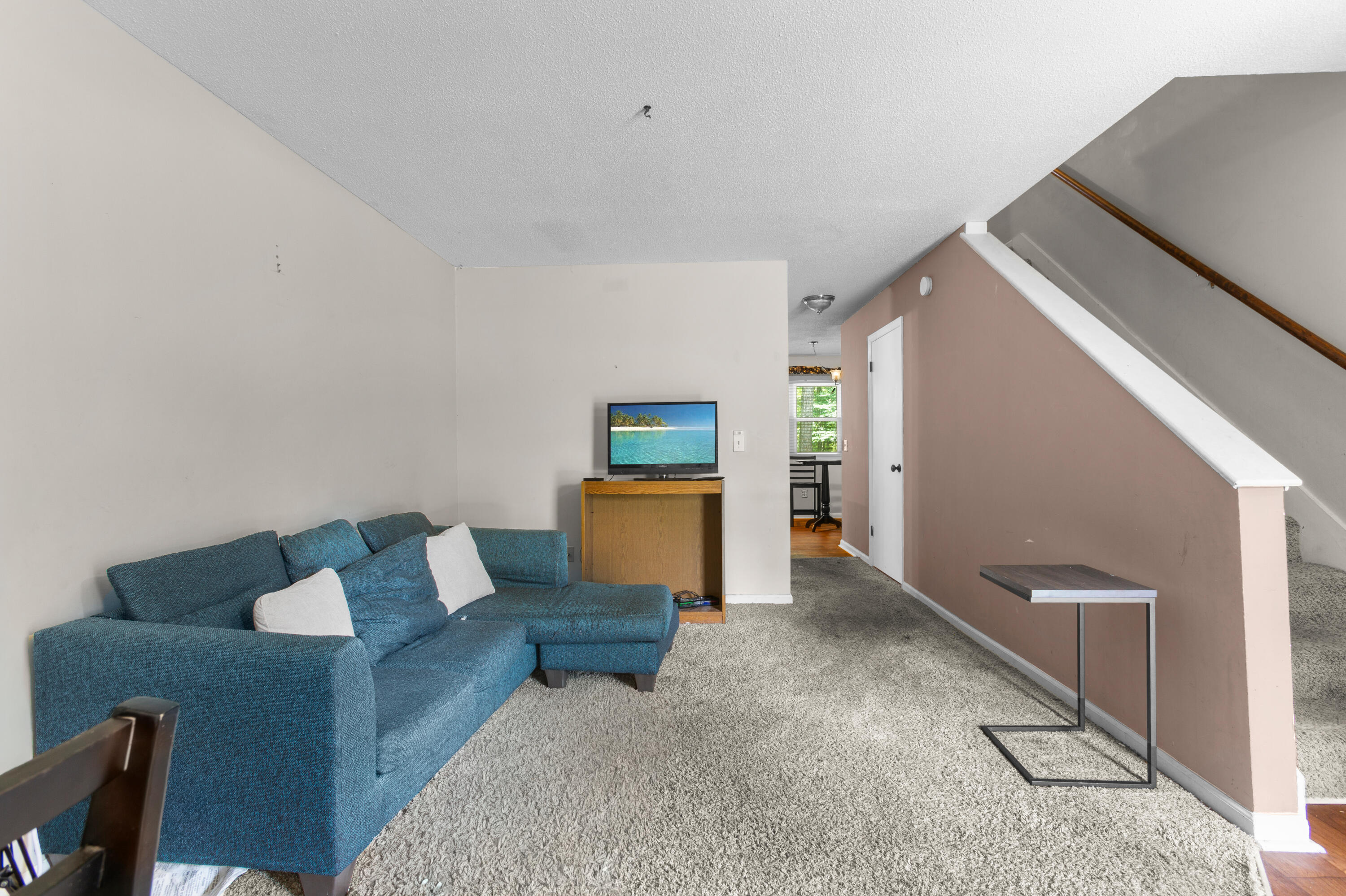 100 Kimeran Lane D