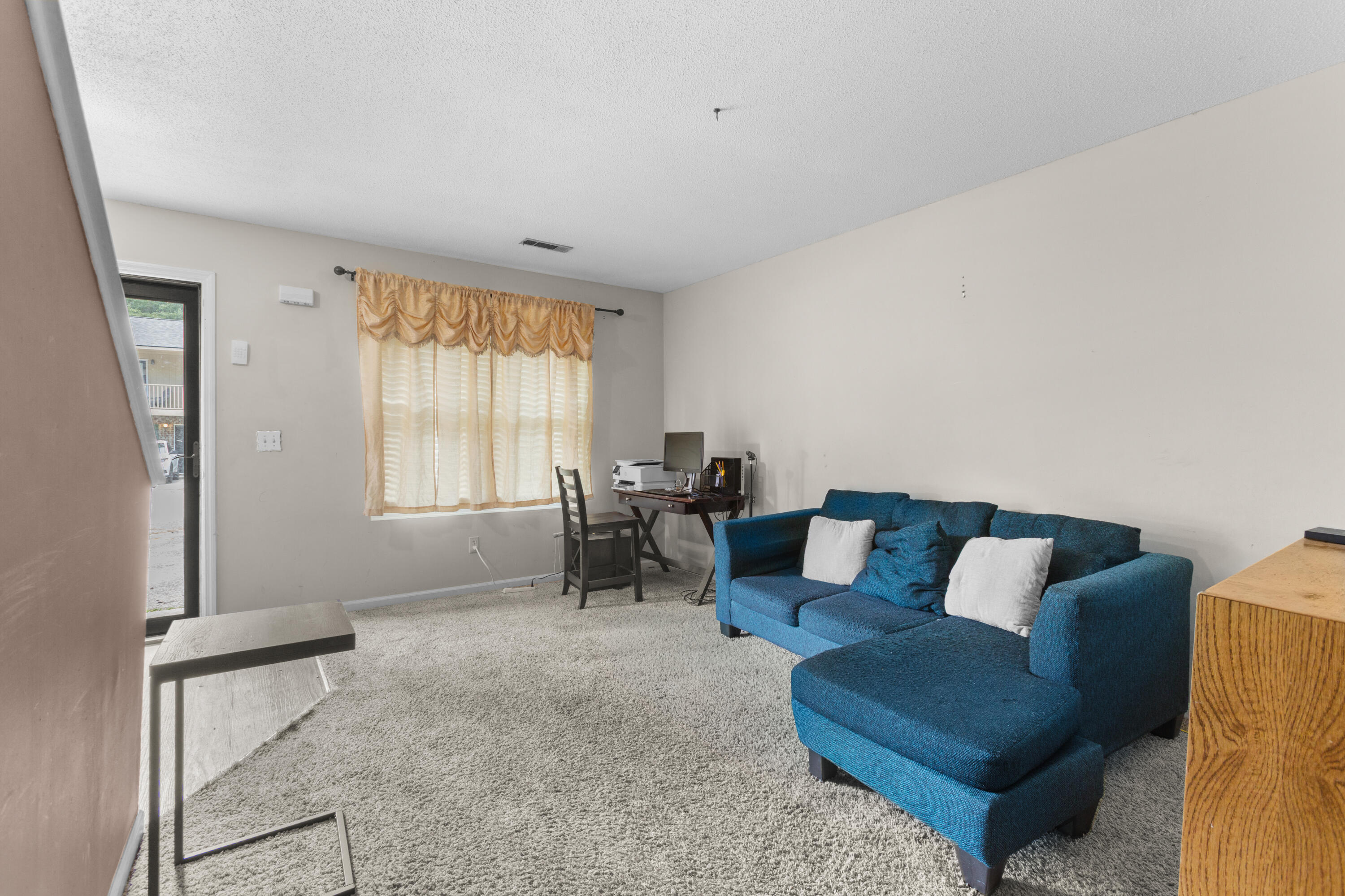 100 Kimeran Lane D