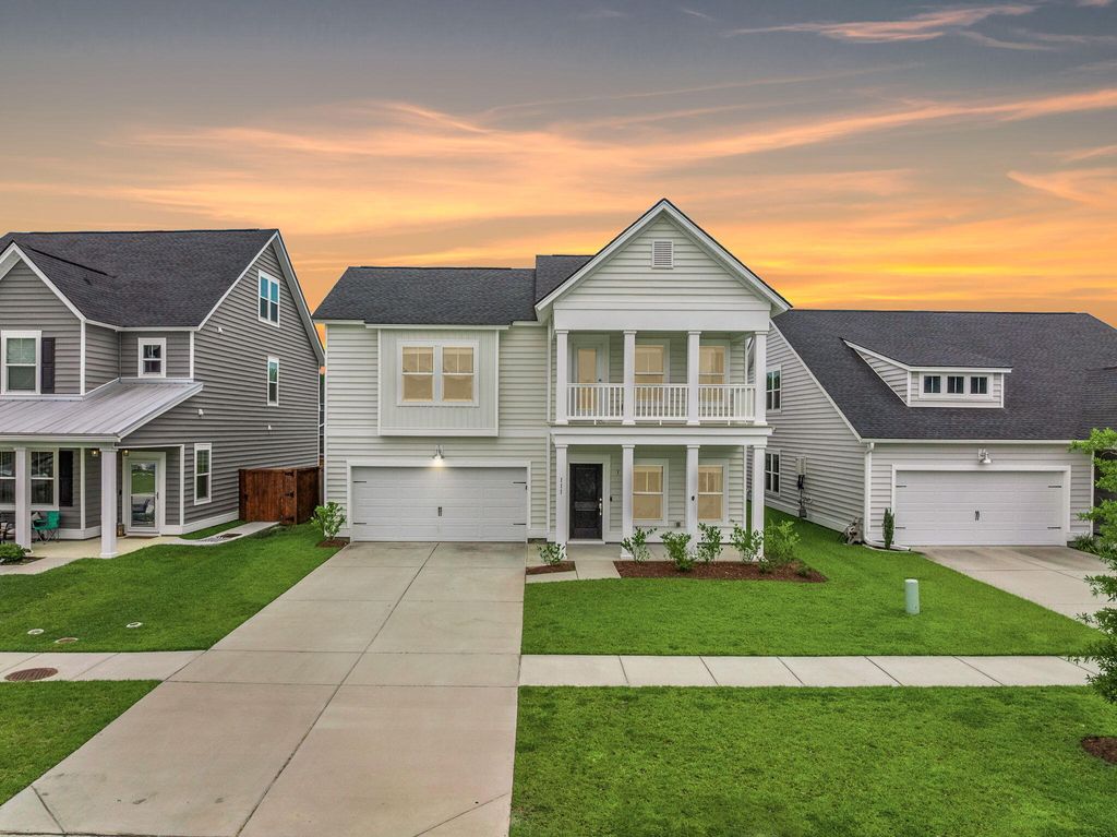 Photo of 111 Haverhill Street, Summerville, SC 29486 (MLS # 26007657)