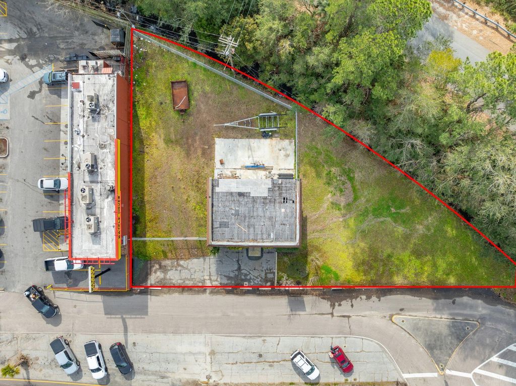 Photo of 335 Savannah Highway, Charleston, SC 29407 (MLS # 24003065)