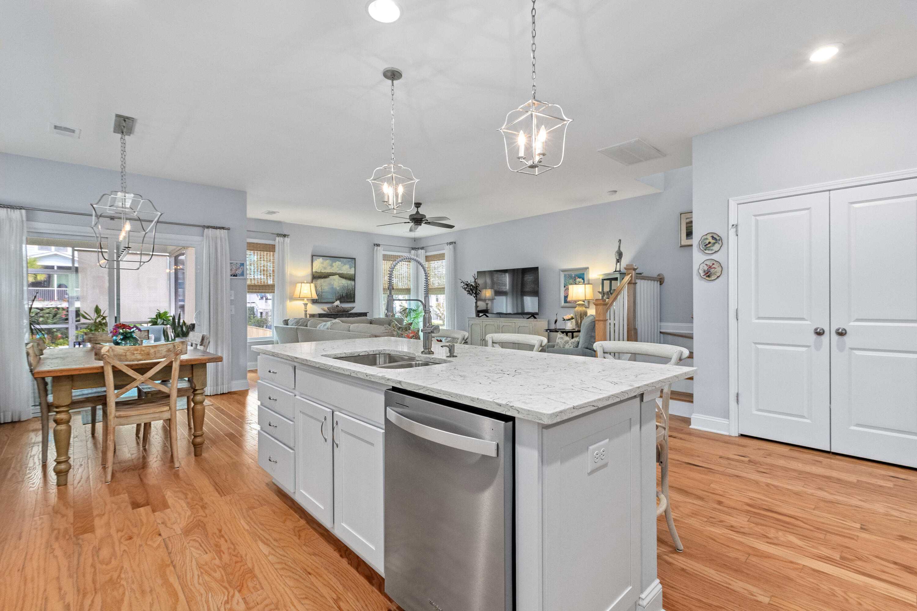 402 Topsail Court