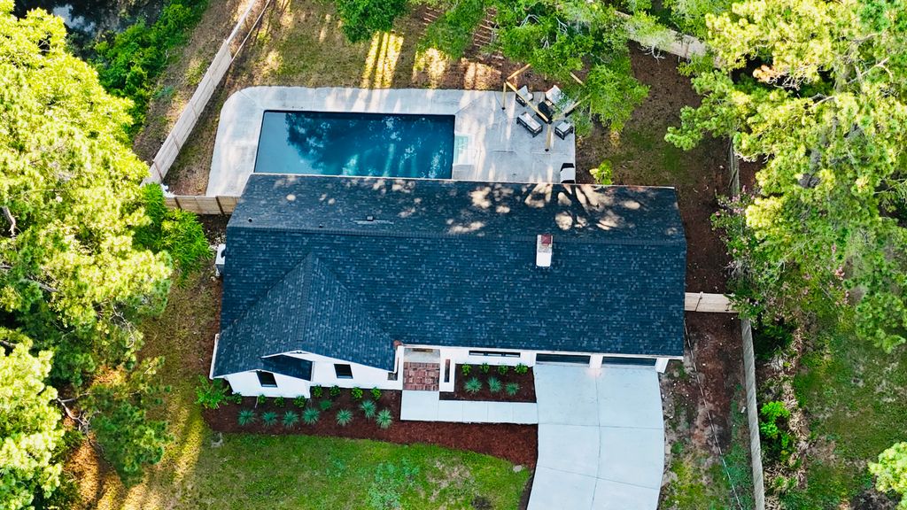Photo of 970 Cottingham Drive, Mount Pleasant, SC 29464 (MLS # 25019122)