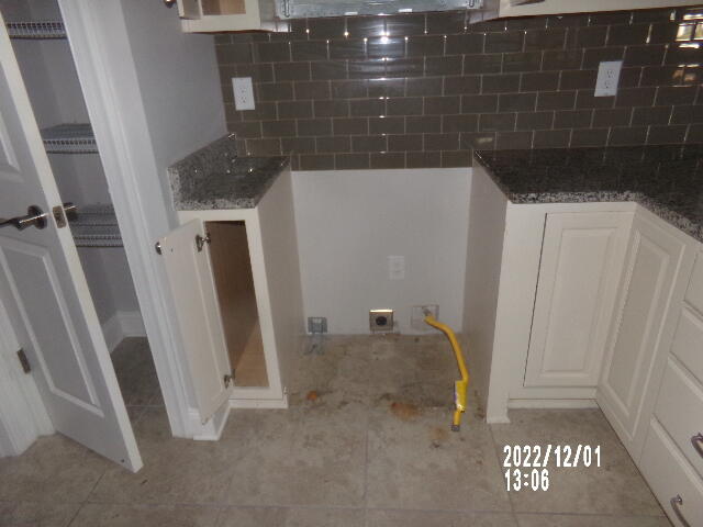 Photo 5 of 15 of 8800 Dorchester Rd Road 4402 condo