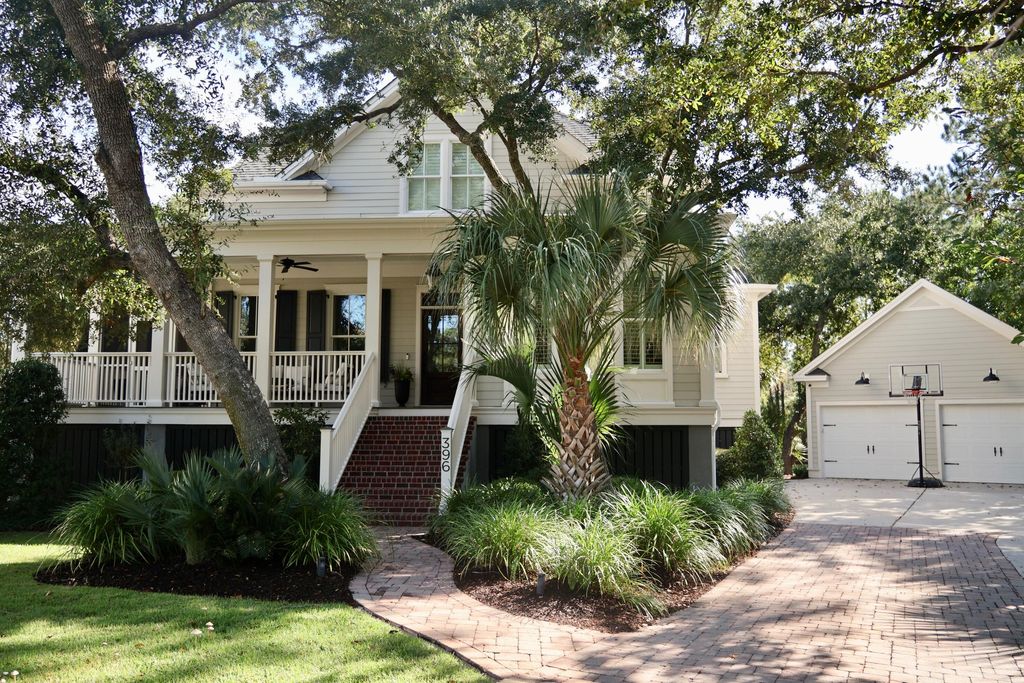 Photo of 396 Evian Way, Mount Pleasant, SC 29464 (MLS # 25026623)