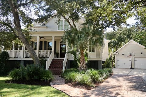 Photo of 396 Evian Way, Mount Pleasant, SC 29464 (MLS # 25026623) Photo of 396 Evian Way, Mount Pleasant, SC 29464 (MLS # 25026623)