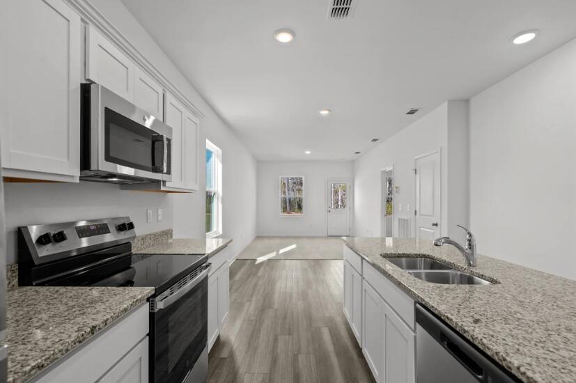 1016 Carriage Wood Circle