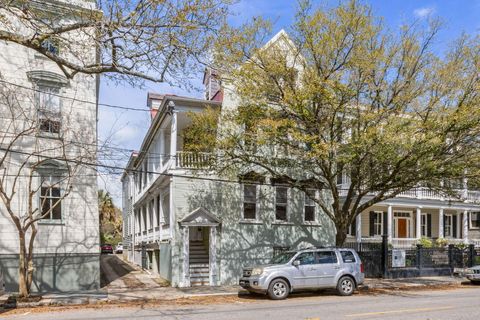 Photo of 124 Wentworth Street, Charleston, SC 29401 (MLS # 26010062)