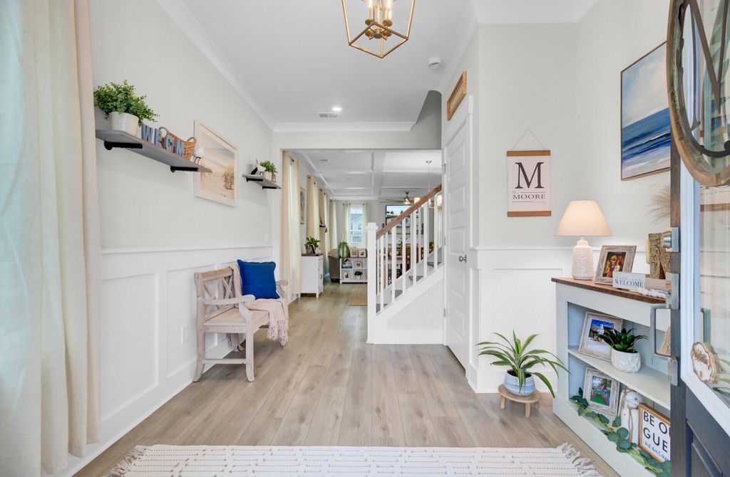 Photo of 472 Rowley Lane, Summerville, SC 29486 (MLS # 25031072)